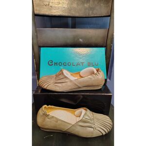 Chocolat Blu Women's Leather Gray Vic Mini Wedge Shoes Size 9
